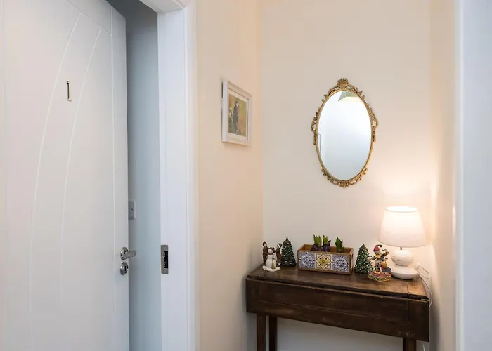 Foxglove House 3* Douglas